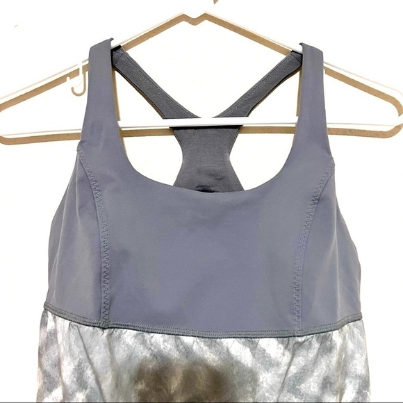 Lululemon Venus Tank in Grey womens size 8 - Picture 5 of 11